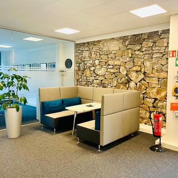 Ihr Neues Büro: Hochwertig Ausgebaut & Klimatisiert