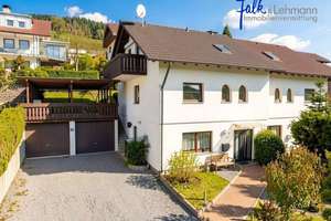 +++ sonnige Doppelhaushälfte mit Terrasse, EBK, Garten, Garagen und Einliegerwohnung +++ – Die vollständige Adresse der Immobilie erhältst du vom Anbieter., 77790 Steinach – Vorschaubild 1