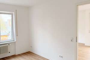 Moderne 2,5-Raum-Wohnung mit Einbauküche + Terrasse + neues Bad auf dem Kaßberg – Andrepark 1, 9112 Kaßberg, Chemnitz – Vorschaubild 3