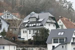 Exklusives Einfamilienhaus mit Personenaufzug und 4 Garagen in 66851 Linden (Pfalz) – Die vollständige Adresse der Immobilie erhältst du vom Anbieter., 66851 Linden – Vorschaubild 1