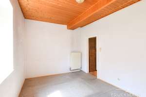 Keine Lust auf Rasenmähen? Willkommen zuhause in Ortskernlage von Weisenheim/Sand! – Luisenstraße 6, 67256 Weisenheim am Sand – Vorschaubild 11