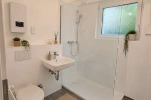 Kernsanierte 3-Zimmer-Erdgeschosswohnung mit Balkon & Gartennutzung in Duisburg-Duissern – Heckenstraße 16, 47058 Duissern, Duisburg – Vorschaubild 9
