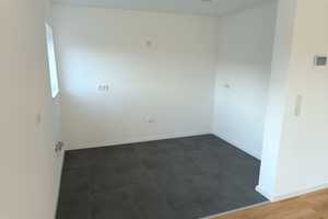 **RESERVIERT**Sofort nutzbarer freist. Bungalow in ruhiger Lage, komplett renoviert – Neunkirchen (Kreis) – Vorschaubild 12