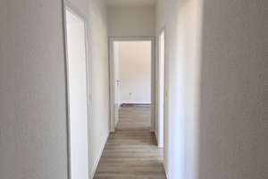 Nähe Allee-Center Essen. Schöne, renovierte und lichtdurchflutete 3-Zimmer Wohnung. – Altenessener Str.  449, 45329 Altenessen-Nord, Essen – Vorschaubild 8