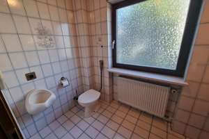 Sonnendurchflutetes XXL-Reiheneckhaus mit großer Garage in ruhiger Altdorf-Wohnlage – Die vollständige Adresse der Immobilie erhältst du vom Anbieter., 90518 Altdorf bei Nürnberg – Vorschaubild 12