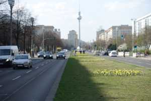 Für 2 Jahre möblierte Wohnung nahe Strausberger Platz - Alexanderplatz - ruhige Seitenstraße – Berlin – Vorschaubild 12