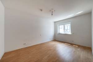 Kriftel: 195 m² Maisonette mit Galerie, großer Terrasse und Weitblick – Die vollständige Adresse der Immobilie erhältst du vom Anbieter., 65830 Kriftel – Vorschaubild 8