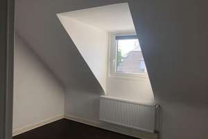Dachgeschoßwohnung mit schönem Ausblick – Die vollständige Adresse der Immobilie erhältst du vom Anbieter., 42699 Ohligs/Aufderhöhe/Merscheid, Solingen – Vorschaubild 2