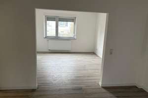 Familienidylle in Wadgassen: Stilvolles, renoviertes Haus mit großzügigem Garten und 2 Garagen. – Die vollständige Adresse der Immobilie erhältst du vom Anbieter., 66787 Wadgassen – Vorschaubild 3