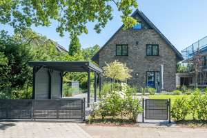 Exklusives Designerhaus am Naturschutzgebiet in Poppenbüttel – energieeffizient und bezugsbereit – Die vollständige Adresse der Immobilie erhältst du vom Anbieter., 22399 Poppenbüttel, Hamburg – Vorschaubild 24