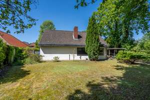 Großzügiges Einfamilienhaus mit Kamin, Garage, Carport und großem Grundstück in Kaltenkirchen – Die vollständige Adresse der Immobilie erhältst du vom Anbieter., 24568 Kaltenkirchen – Vorschaubild 16