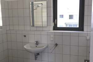 Helle 3-Zimmer-Wohnung in MZ-Gonsenheim mit zwei Dachterrassen und Einbauküche – Rektor-Forestier-Straße 7, 55122 Gonsenheim, Mainz – Vorschaubild 19