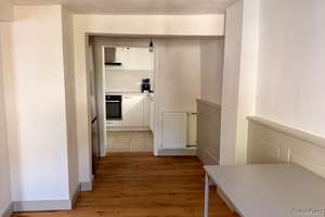 Ein Haus mit Geschichte – und einem Wohngefühl, das heute selten geworden ist – Die vollständige Adresse der Immobilie erhältst du vom Anbieter., 55128 Bretzenheim, Mainz – Vorschaubild 3