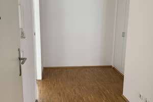Gepflegte, lichtdurchflutete Wohnung mit Sonnenbalkon und Einbauküche in bester Lage – Irmintrudisstraße 9, 53111 Bonn-Castell, Bonn – Vorschaubild 9