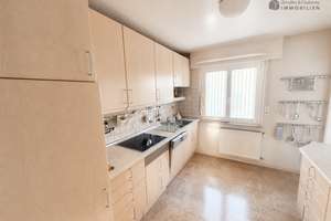 * WOW! Großzügige, gepflegte 4,5-Zi.-Wohnung mit Balkon * 105 qm * gute Lage in S-Untertürkheim * – Die vollständige Adresse der Immobilie erhältst du vom Anbieter., 70327 Untertürkheim (Ortsteil), Stuttgart – Vorschaubild 9