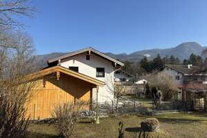 Teilerneuerte Süd-West-Haushälfte mit Doppelgarage in stiller Randlage – Die vollständige Adresse der Immobilie erhältst du vom Anbieter., 83259 Schleching – Vorschaubild 6