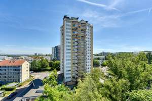 +++ 8.OG mit Fernblick & Süd/Ost-Balkon - bequem & altersgerecht - sanierungsbedürftig +++ – 70437 Rot, Stuttgart – Vorschaubild 4