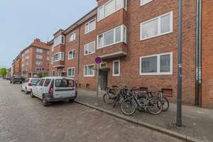 Schöne 2-Zimmer-Wohnung mit Einbauküche, Kamin im Wohnzimmer, eigenem Gartenanteil und Loggia – Die vollständige Adresse der Immobilie erhältst du vom Anbieter., 24116 Schreventeich, Kiel – Vorschaubild 17