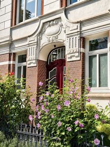 Stilvolles Wohnen am Isebekkanal – hochwertig möbliert und saniert