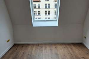 +TRAUMWOHNUNG+3 RAUM DACHGESCHOSS MIT GROSSEM BALKON+BAD M. DUSCHE+FBH+LIFT++UVM.++ – Bornaische Straße 77/79, 4277 Connewitz, Leipzig – Vorschaubild 6