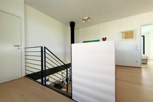 FAMILIENTRAUM IN DIREKTER MAINLAGE – High-End Architektenhaus mit Erdwärmepumpe, Sauna, PV-Anlage – 63075 Rumpenheim, Offenbach am Main – Vorschaubild 16