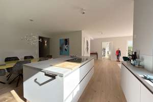 EXKLUSIVE, NEUWERTIGE 6-Zimmer-EG-Wohnung mit LUXUS-Innenausstattung plus TERRASSEN und EBK !!! – Die vollständige Adresse der Immobilie erhältst du vom Anbieter., 50858 Weiden, Köln – Vorschaubild 5