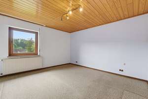 Charmantes Einfamilienhaus auf 931m² Grund mit viel Potenzial, Garage und Garten in Antweiler – Die vollständige Adresse der Immobilie erhältst du vom Anbieter., 53533 Antweiler – Vorschaubild 23