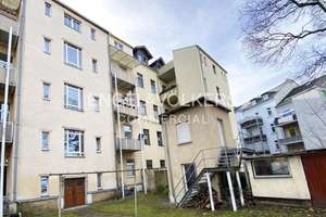 Mehrfamilienhaus mit Balkonen in Schloßchemnitz