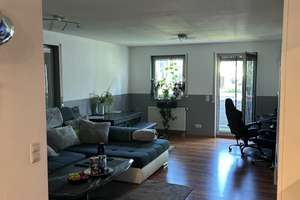 Stilvolle 2-Zimmer-EG-Wohnung mit Balkon und EBK in Stuttgart – Möhringer Landstraße 71a, 70563 Höhenrand, Stuttgart – Vorschaubild 1