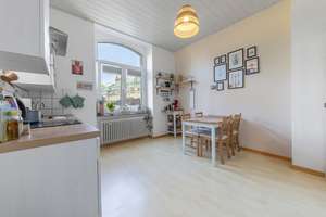 Gepflegtes Mehrfamilienhaus mit 4 Wohneinheiten in Bonn-Bad Godesberg / Schweinheim – Dechant-Heimbach-Str. 45, 53177 Alt-Godesberg, Bonn – Vorschaubild 3