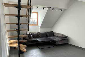 TOP LAGE- TOP ZUSTAND- Seltene 3 Zimmer Dachgeschoss-Wohnung über 2 Etagen auf dem Max-Josefs-Platz – Die vollständige Adresse der Immobilie erhältst du vom Anbieter., 83022 Innenstadt, Rosenheim – Vorschaubild 7