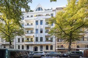 Altbautraum mit 50 m² Garten – stilvolle 3-Zimmer-Wohnung im sanierten Gründerzeithau – Die vollständige Adresse der Immobilie erhältst du vom Anbieter., 14057 Charlottenburg, Berlin – Vorschaubild 1