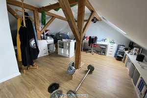 Vermietetes MFH in Schrobenhausen
1 Doppelhaushälfte, 1 Wohnung und 1 Gewerbeeinheit – Neuburg-Schrobenhausen (Kreis) – Vorschaubild 23