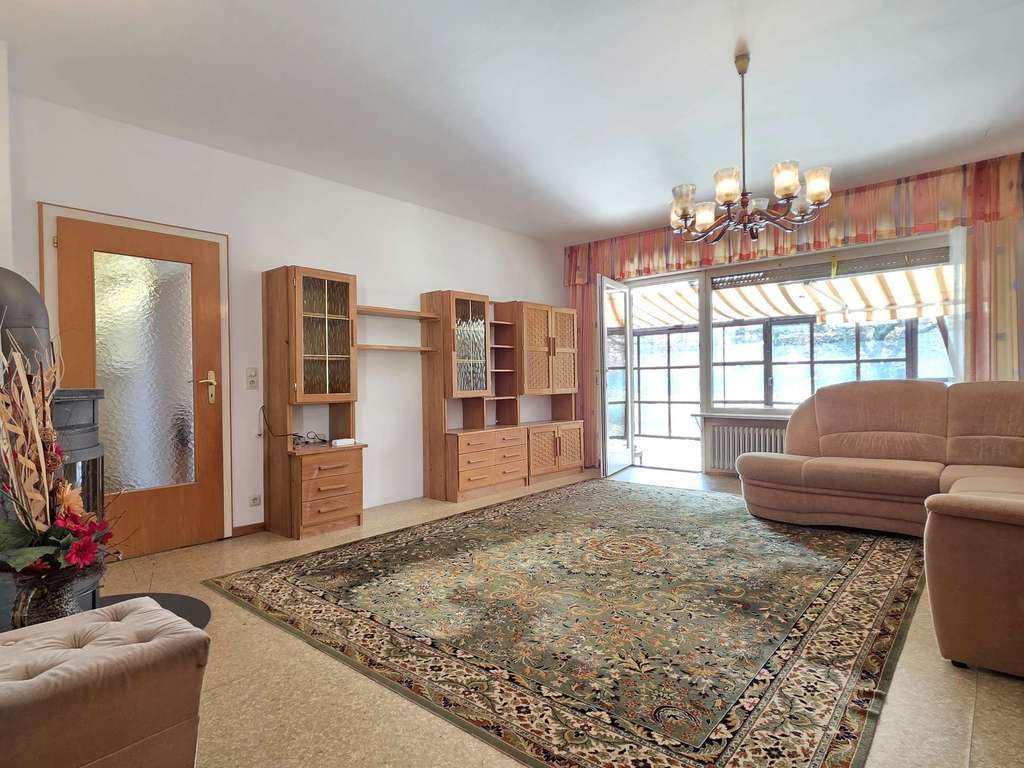 Immobilie in Coburg - Charmantes Raumwunder mit Einliegerbereich – Ihr neues Zuhause mit Mehrwert! - Bild 3