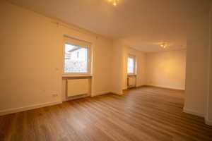 Klassischer Charme trifft Moderne: 7 Zimmer, Pool, Terrasse und flexible Nutzungsmöglichkeiten – Stützelstraße 13, 67069 Ludwigshafen am Rhein – Vorschaubild 9