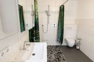 **Betreutes und barrierefreies Wohnen am Himmelweiher** Hochwertige 2 ZKB–Wohnung mit Balkon – Bürgermeister-Miehle-Straße 15, 86199 Göggingen-Ost, Augsburg – Vorschaubild 17