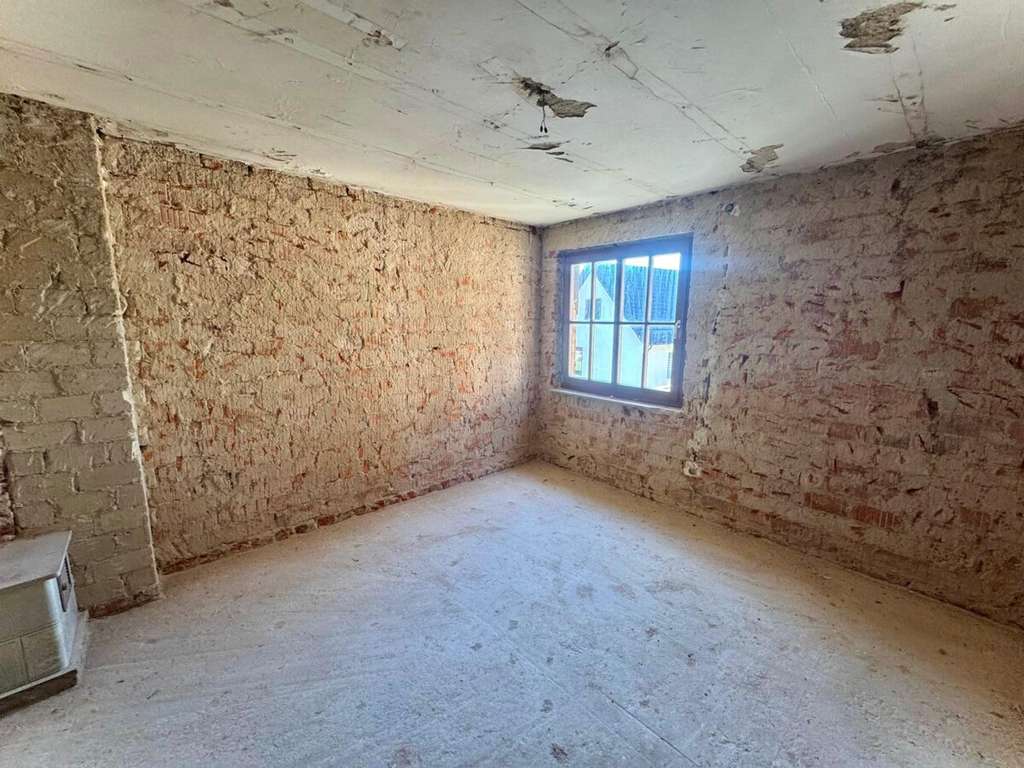 Immobilie in Schieder-Schwalenberg - Bayrischer Baustil trifft auf Gestaltungspotenzial! - Bild 4