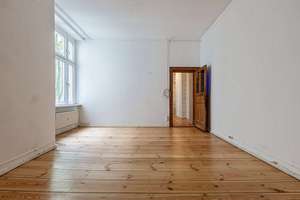 Bezugsfrei! Stilvolle 2-Zimmer-Altbauwohnung im Herzen von Schöneberg