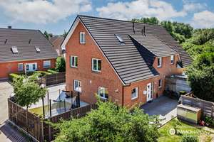 Familienfreundlich mit Stil - Moderne Doppelhaushälfte mit viel Platz zum Leben! – Die vollständige Adresse der Immobilie erhältst du vom Anbieter., 21481 Lauenburg/Elbe – Vorschaubild 2