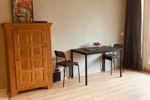 Möbliertes 1-Zimmer-Studio | Balkon | Concierge | Berlin-Mitte | Provisionsfrei – Die vollständige Adresse der Immobilie erhältst du vom Anbieter., 10117 Mitte (Ortsteil), Berlin – Vorschaubild 8