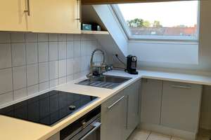 Möbliertes Dachgeschoss-Apartment in Karlsruhe — All-inclusive, Klima & Internet, ideal für Pendler – Anebosweg 14, 76187 Nordweststadt, Karlsruhe – Vorschaubild 16