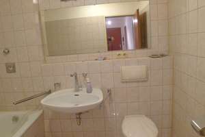 +++ helle + ruhige 2-Zimmer-Wohnung + großer Balkon +++ Gartenmitbenutzung +++ – Niederalmstr. 4, 81735 Waldtrudering, München – Vorschaubild 10