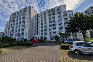 2- Zimmer Wohnung mit Balkon, Einbauküche und KFZ-Stellplatz – Köln – Vorschaubild 2
