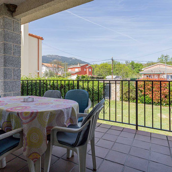 INCREÍBLE CHALET INDEPENDIENTE EN URBANIZACIÓN VISTARREAL
