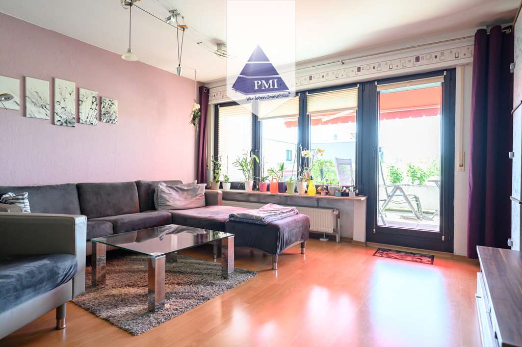 **Gepflegte 2,5-Zi-ETW, 60m², Dachterrasse und Balkon, TG-Platz in bevorzugter Lage von Pforzheim**