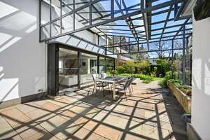Großzügige Architektenvilla mit Schwimmbad und 2 Doppelgaragen in beliebter Lage von Bonn-Rüngsdorf – Die vollständige Adresse der Immobilie erhältst du vom Anbieter., 53179 Rüngsdorf, Bonn – Vorschaubild 10