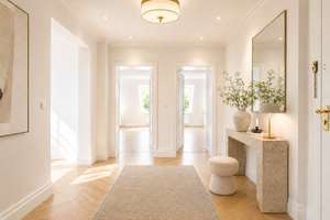 Charmante Dachgeschoss - Maisonettewohnung mit Ost - Süd - Loggia über den Dächern von München – Die vollständige Adresse der Immobilie erhältst du vom Anbieter., 80333 Augustenstraße, München – Vorschaubild 4