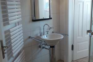 Hochwertige 3-Raum-Dachgeschosswohnung in einzigartiger Villa mit Parkett, Vollbad und Einbauküche!! – Rosa-Luxemburg-Str. 3, 18055 Stadtmitte, Rostock – Vorschaubild 25