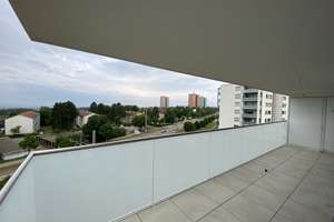 Exklusive 3-Zimmer-Wohnung inkl. Küche ab sofort zu vermieten – Otl-Aicher-Allee 2, 89075 Böfingen, Ulm – Vorschaubild 2