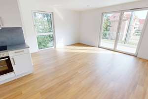 Lichtdurchflutete 83 m² Wohlfühloase: Moderne 3-Zimmer-Wohnung mit Balkon in Villingen – 78048 Villingen, Villingen-Schwenningen – Vorschaubild 1